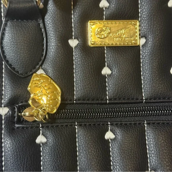 Betsy Johnson Rainbow Black Quilted Heart Satchel Handbag Purse Women’s - Picture 8 of 12